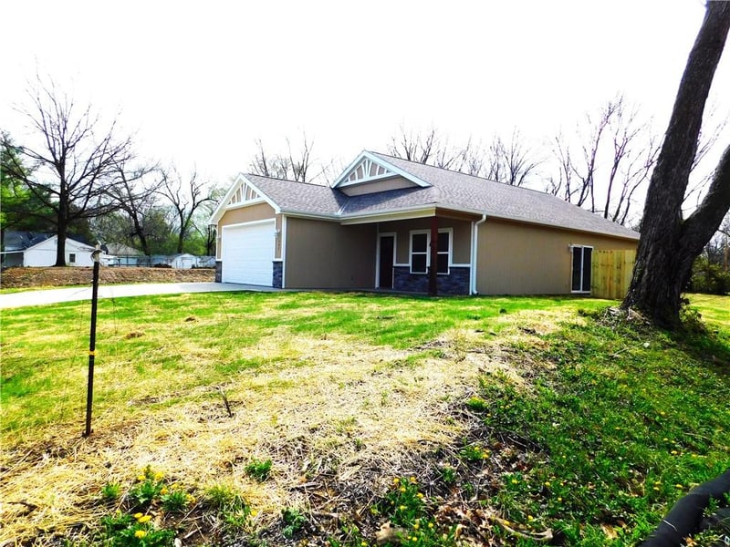 507 3rd St, Holden, MO 64040