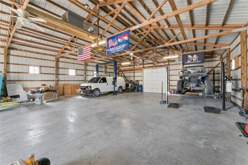 1113 SW 500th Rd, Holden, MO 64040