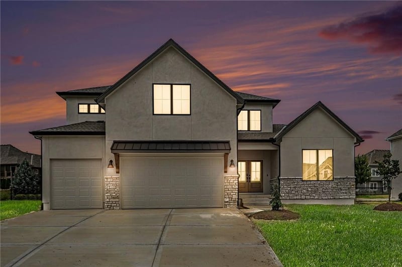 3014 102nd St, Kansas City, MO 64155