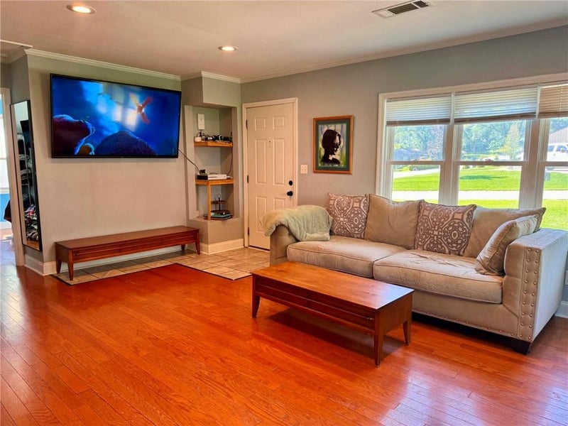 6522 Kimball Ave, Kansas City, KS 66104