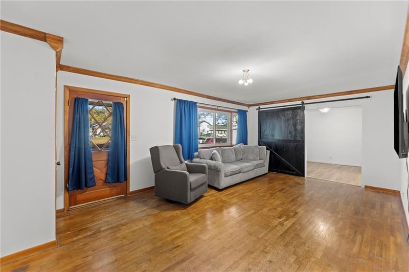 1327 Mulberry St, Ottawa, KS 66067