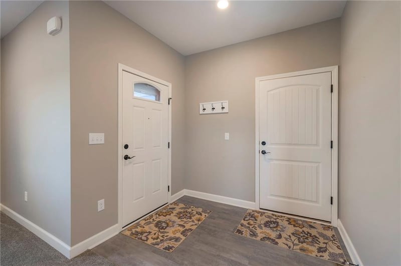517 Village Ln, Harrisonville, MO 64701