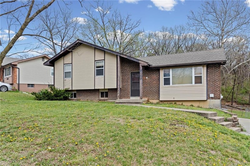 4819 Revere St, Kansas City, MO 64151