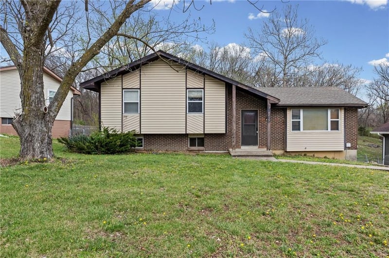4819 Revere St, Kansas City, MO 64151