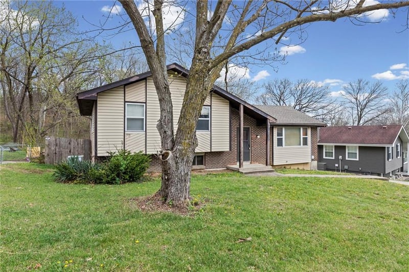 4819 Revere St, Kansas City, MO 64151