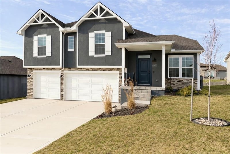 4003 95th Ter, Kansas City, MO 65154