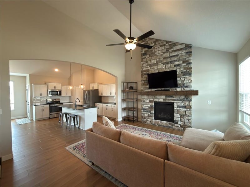 4003 95th Ter, Kansas City, MO 65154