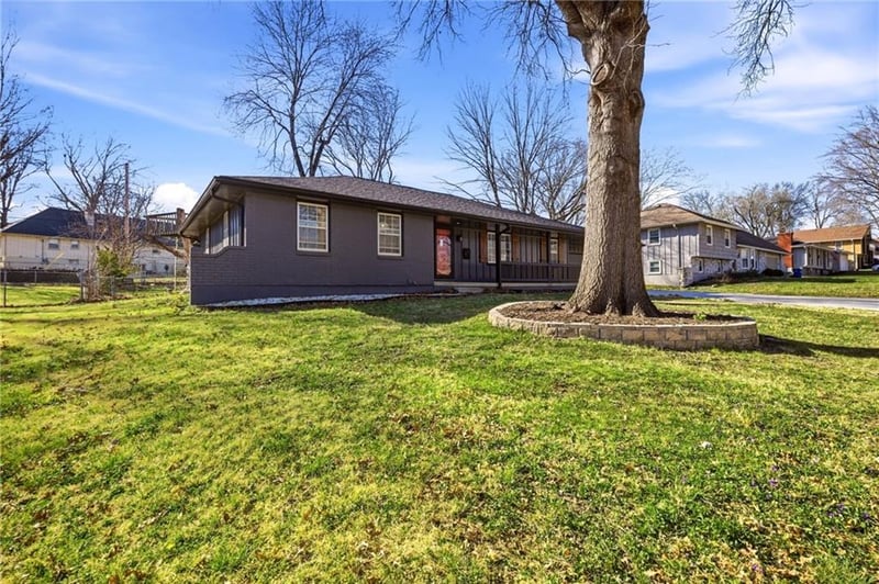 12718 Crystal Ave, Grandview, MO 64030