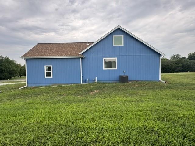 1881 Lake Viking Ter, Gallatin, MO 64640