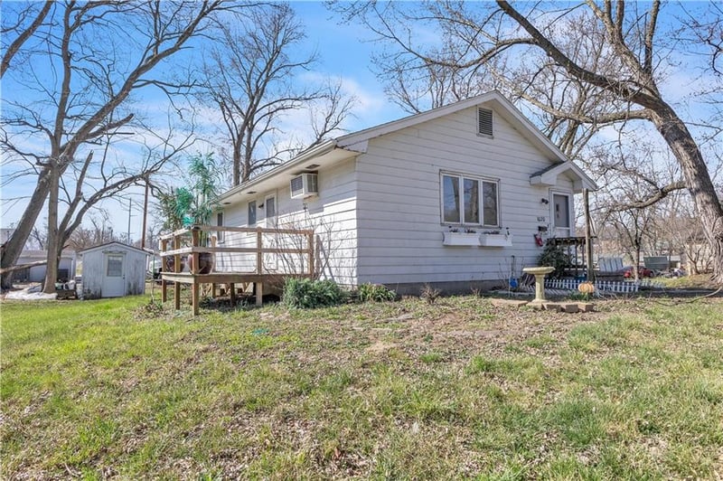 1020 7th Ave, St Joseph, MO 64505