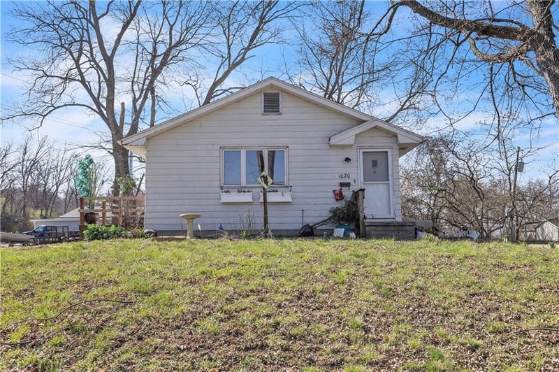 1020 7th Ave, St Joseph, MO 64505
