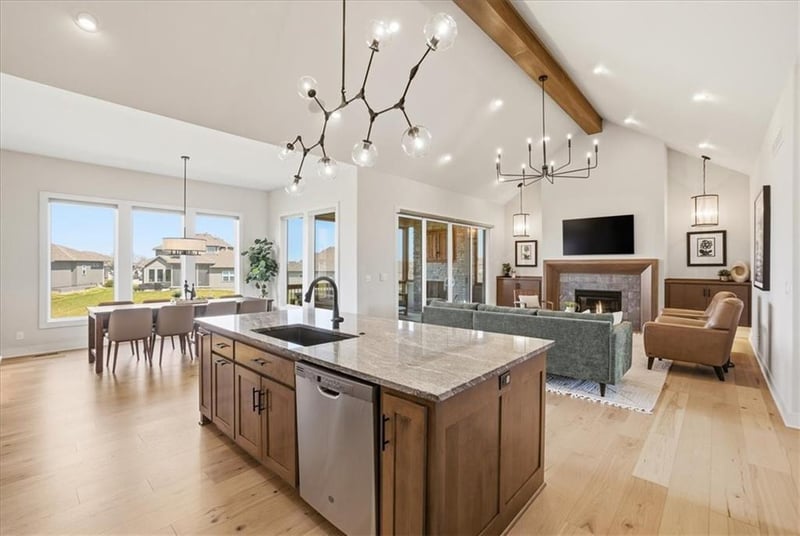 17321 Bradshaw St, Overland Park, KS 66221