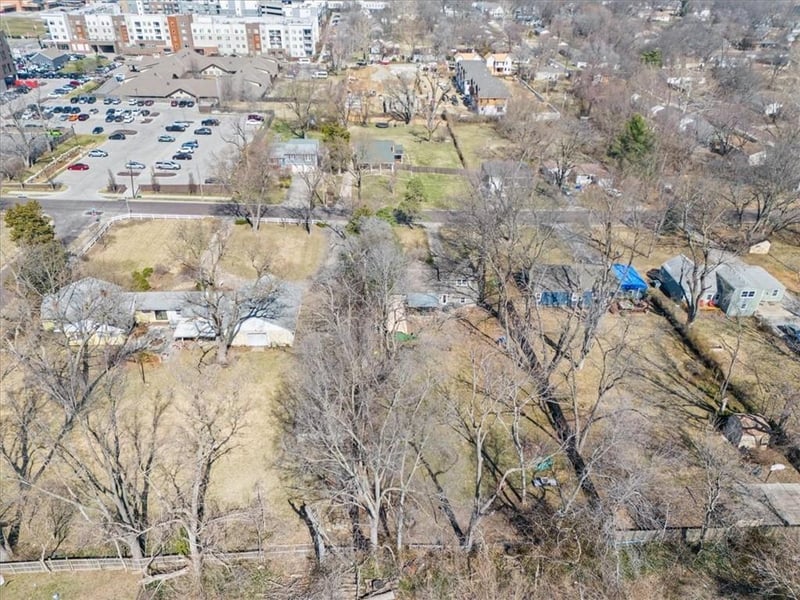 6901 82nd St, Overland Park, KS 66204