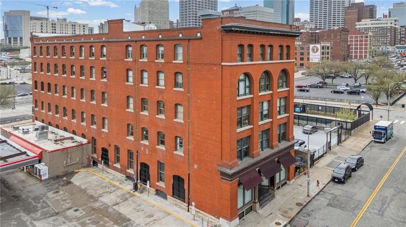 609 Central St #1507, Kansas City, MO 64105