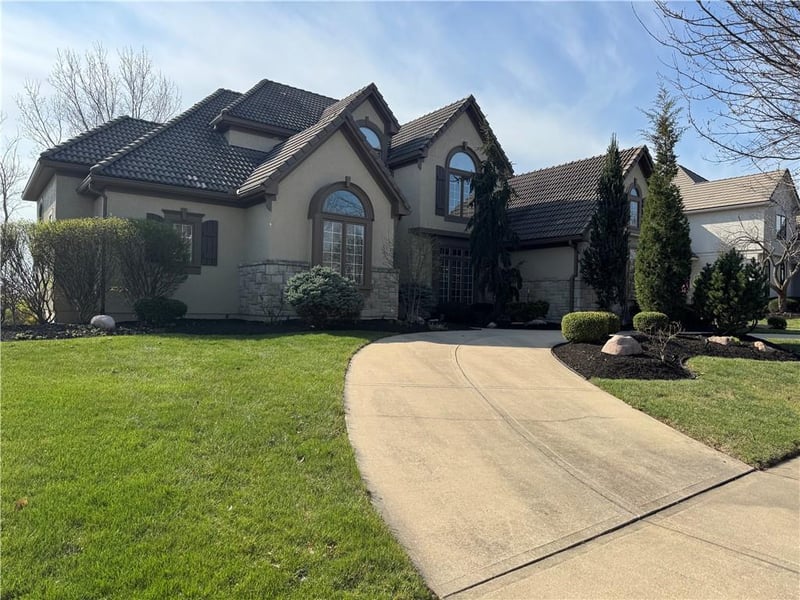 14001 Dearborn St, Overland Park, KS 66223