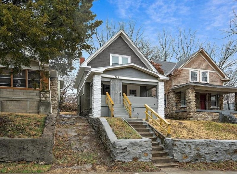 3729 Olive St, Kansas City, MO 64109