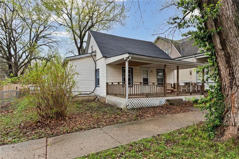223 Maple St, Ottawa, KS 66067