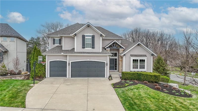 15721 Ballentine St, Overland Park, KS 66221