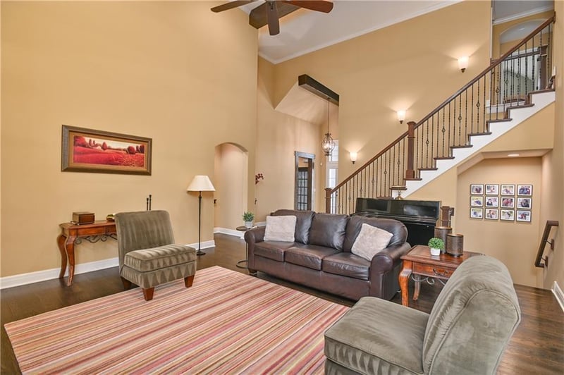 15721 Ballentine St, Overland Park, KS 66221