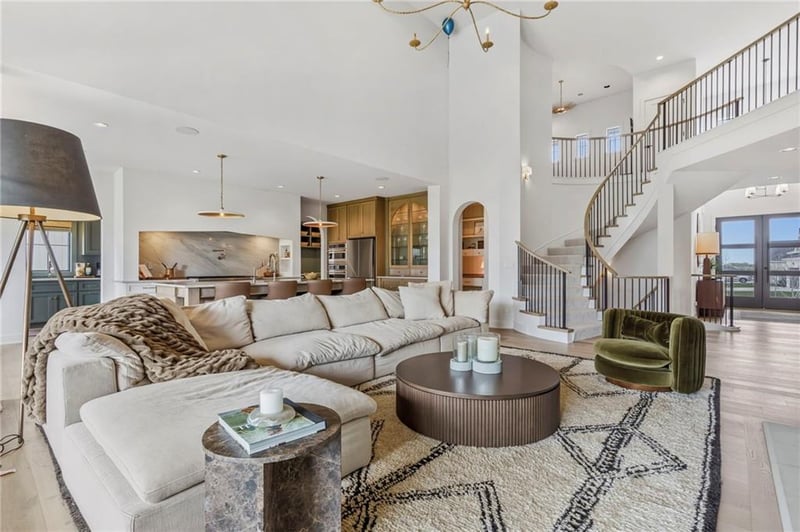 16920 Rosehill St, Overland Park, KS 66221