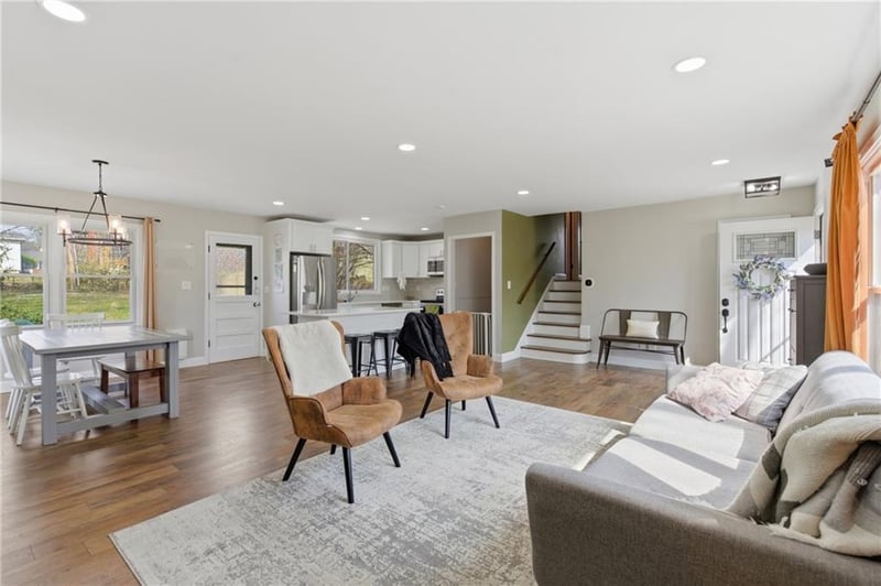 5710 100th Ter, Overland Park, KS 66207