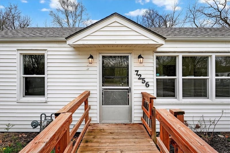 7256 Hasbrook Ave, Kansas City, KS 66111