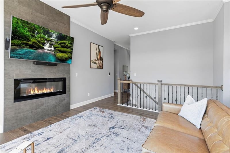 7425 Douglas Ct, Parkville, MO 64152