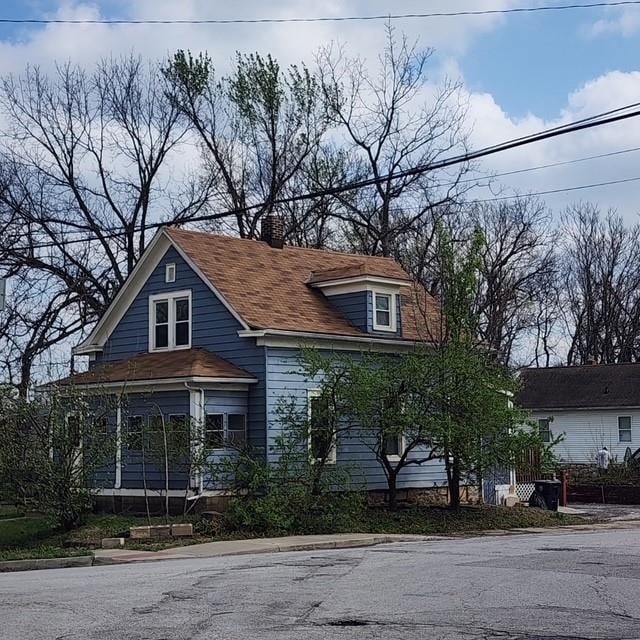 2203 37th St, Kansas City, MO 64109