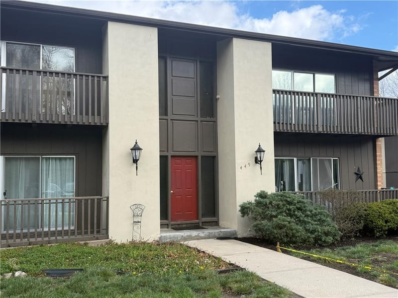 449 W 104th St #D, Kansas City, MO 64114