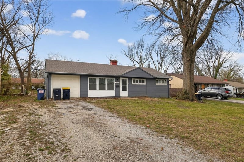 11302 Manchester Ave, Kansas City, MO 64134