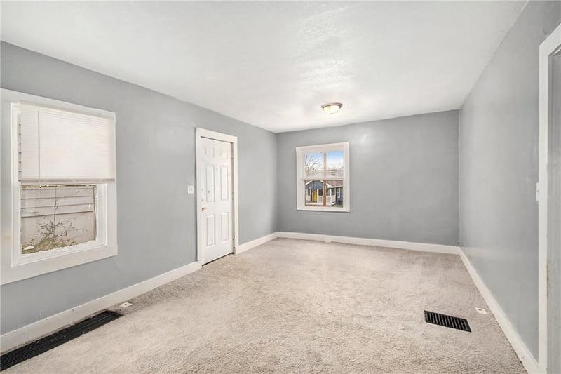 3044 60th St, Kansas City, MO 64130