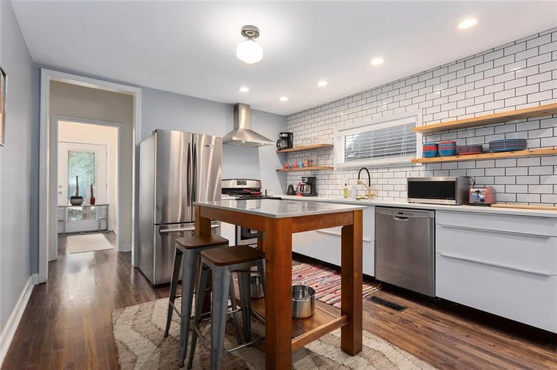 2322 Holly St, Kansas City, MO 64108