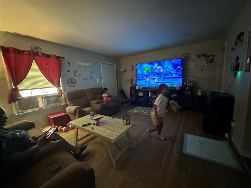 5107 40th St, Kansas City, MO 64130