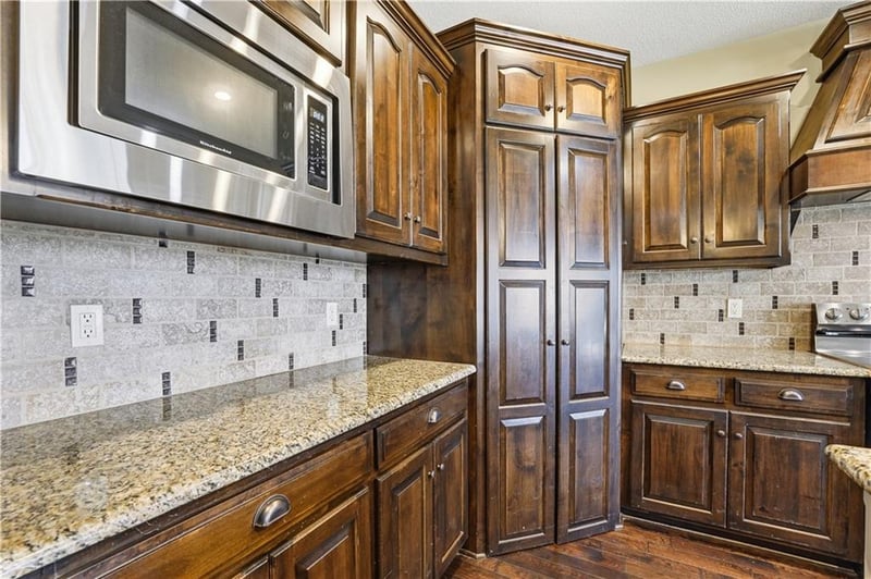 8806 Norton Ave, Kansas City, MO 64156