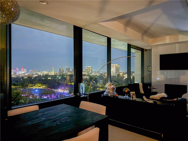 700 31st St #702, Kansas City, MO 64108