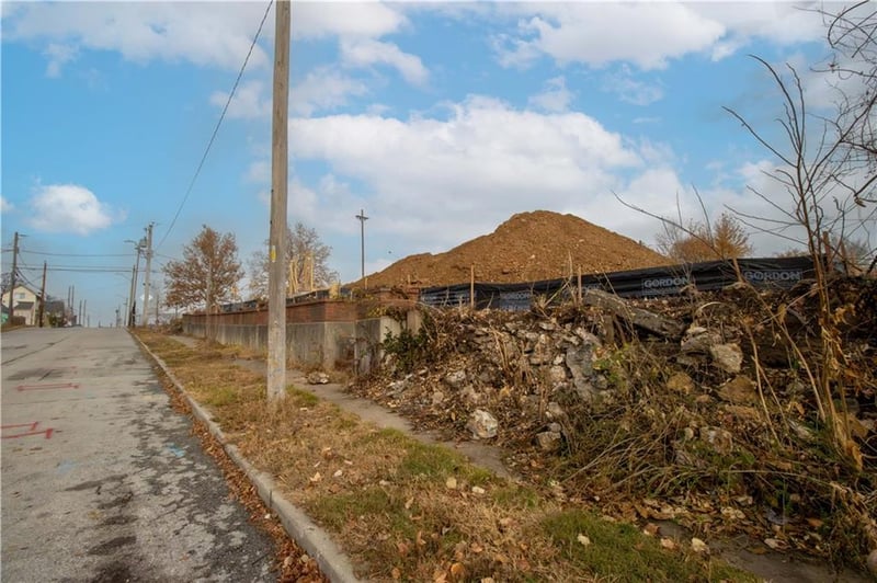 2111 Holly St, Kansas City, MO 64108