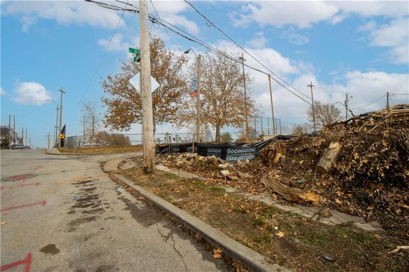 2101 Holly St, Kansas City, MO 64108