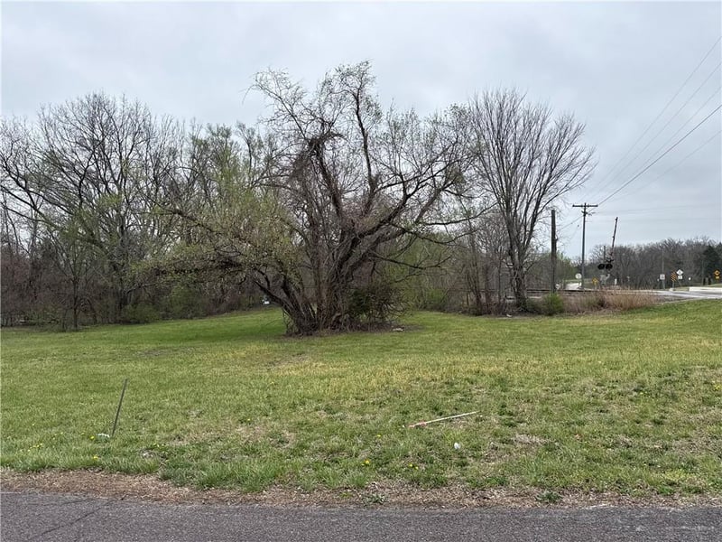5th St, Edgerton, KS 66021