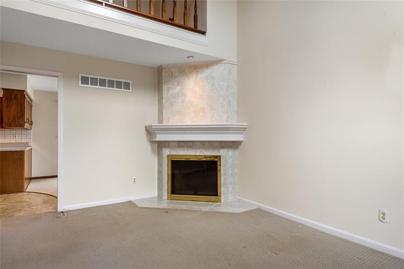 10128 86th Ter, Overland Park, KS 66212