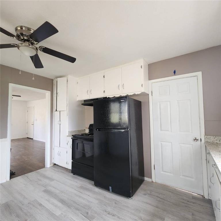 2524 Race Ave, Independence, MO 64052