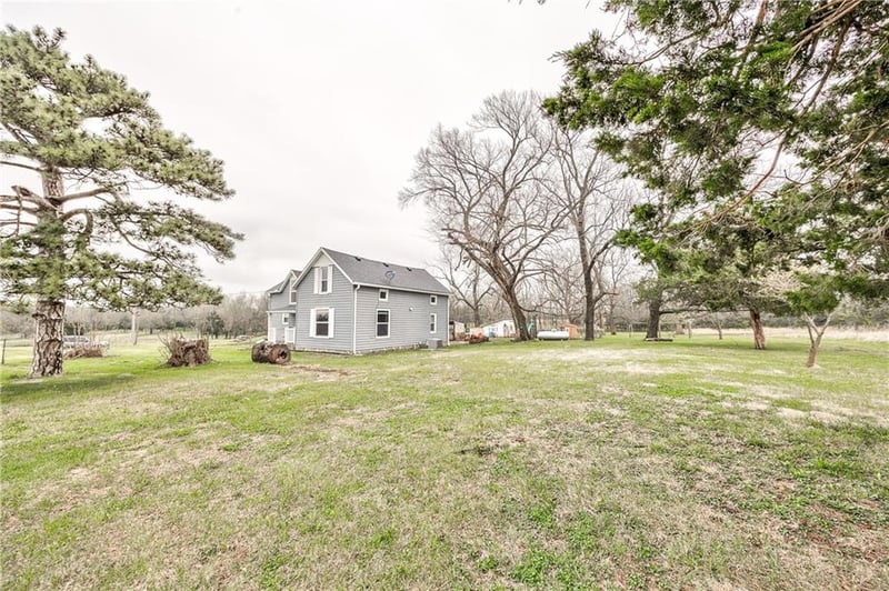 35705 Renner Rd, Paola, KS 66071