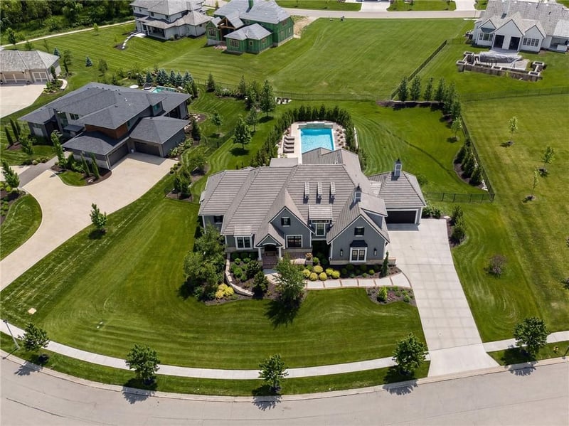 16913 Bond St, Overland Park, KS 66221