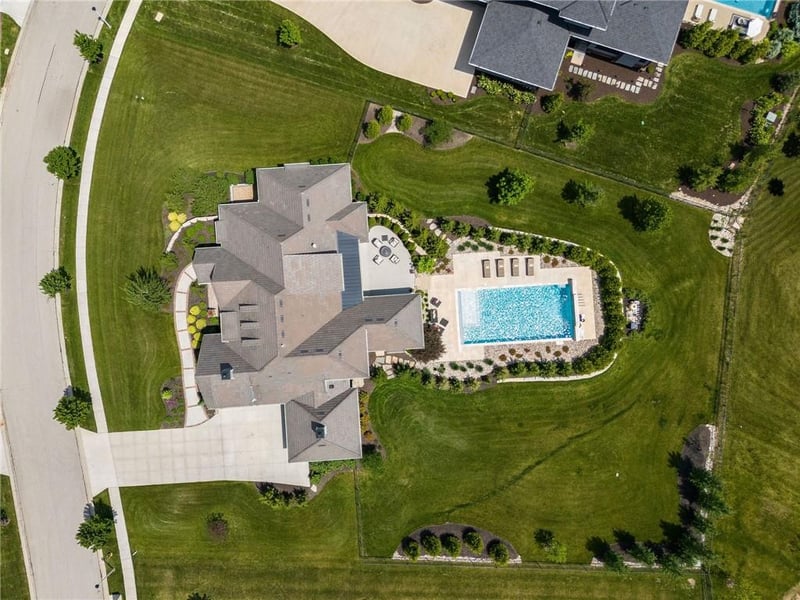 16913 Bond St, Overland Park, KS 66221