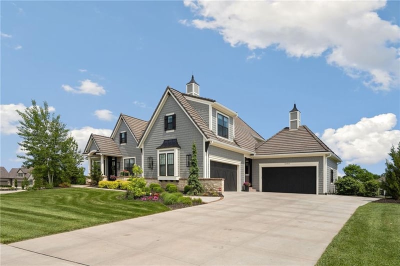 16913 Bond St, Overland Park, KS 66221