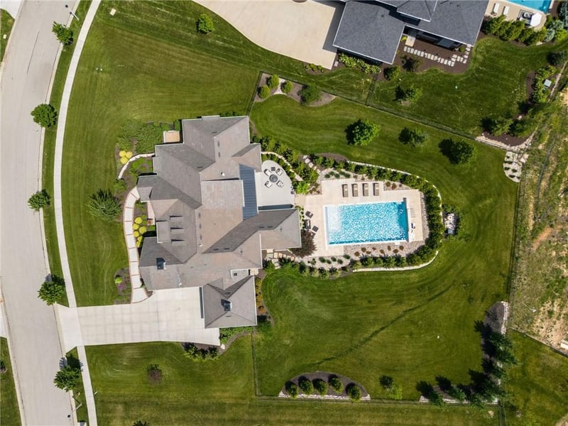 16913 Bond St, Overland Park, KS 66221