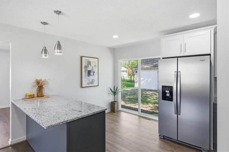 3105 Porter Rd, Independence, MO 64055