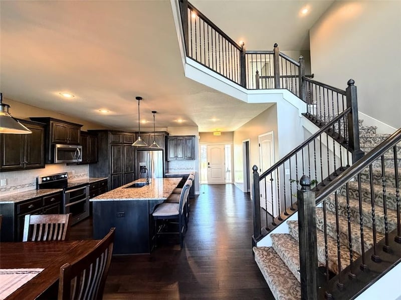 1524 44th St, Lee's Summit, MO 64082