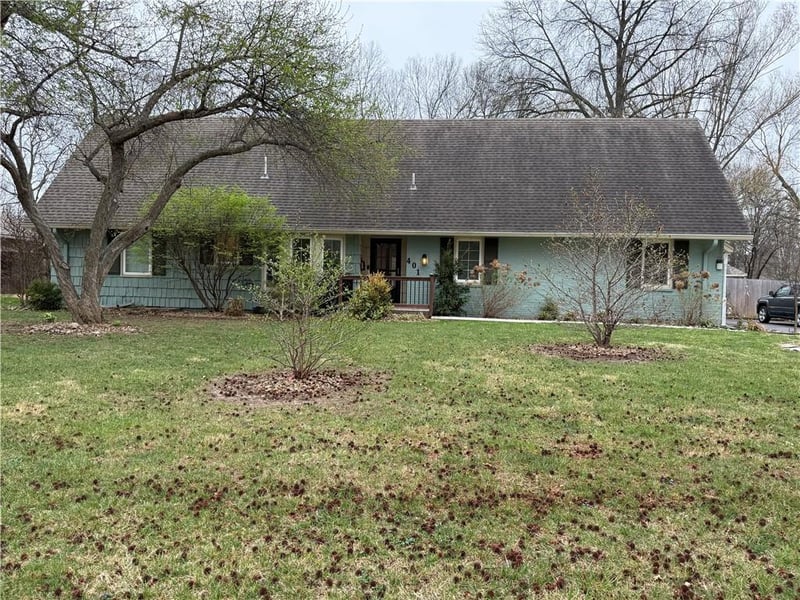 401 114 Ter, Kansas City, MO 64114