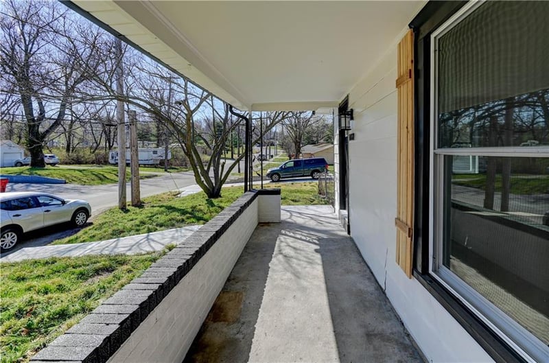 1020 Mccoy St, Independence, MO 64050