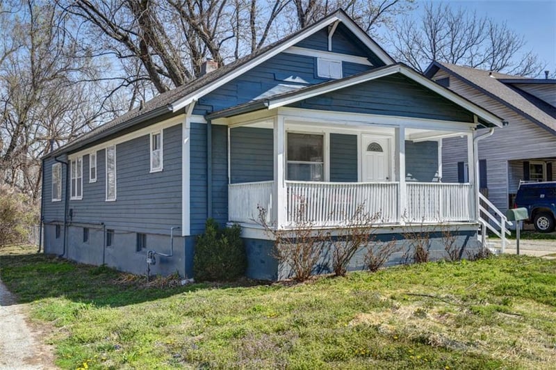 10126 Golf Ave, Independence, MO 64053